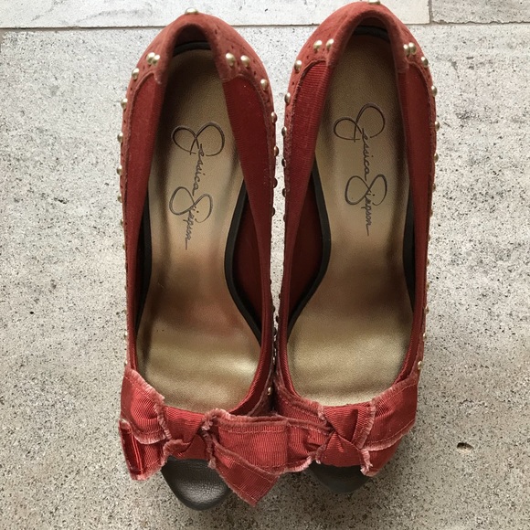 👠Maroon/orange/ red studded heels👠 - Picture 4 of 4